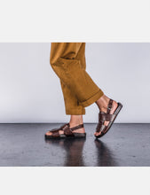 Load image into Gallery viewer, FALSE