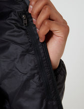 Load image into Gallery viewer, Patagonia Nano Puff Jacket - Black