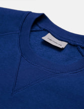 Load image into Gallery viewer, Carhartt-WIP Chase Sweatshirt - Submarine Blue