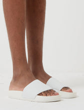 Load image into Gallery viewer, Hayn Core Slides - White