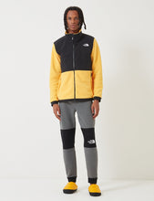 Load image into Gallery viewer, North Face Denali 2 Fleece Jacket - TNF Yellow