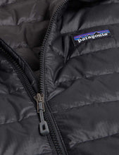 Load image into Gallery viewer, Patagonia Down Sweater Jacket - Black
