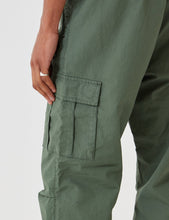 Load image into Gallery viewer, Carhartt-WIP Cargo Jogger Pants (Ripstop) - Adventure Green

