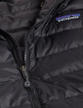 Load image into Gallery viewer, Patagonia Down Sweater Vest - Black
